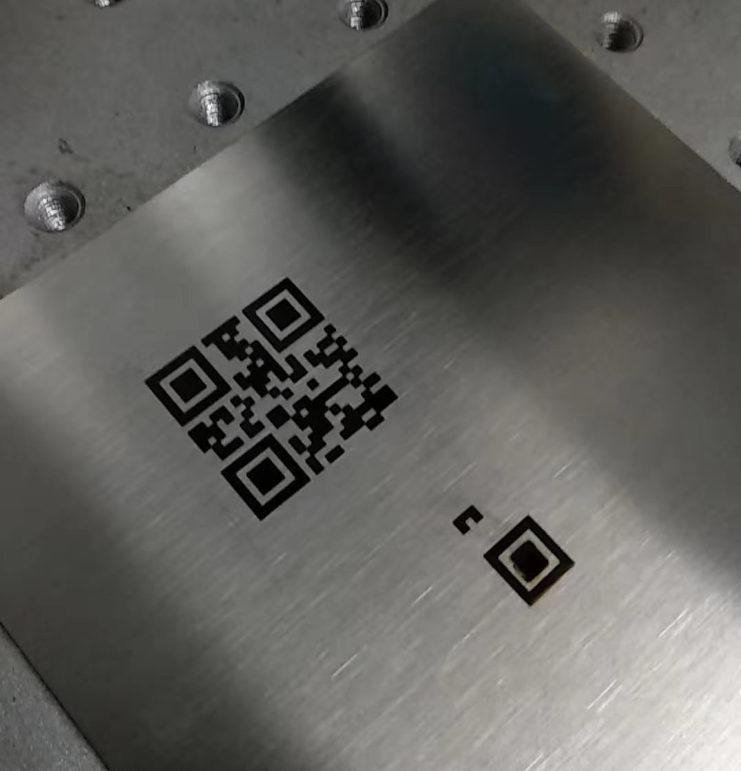 激光打標(biāo)機打黑不打深的參數(shù)怎么調(diào)？