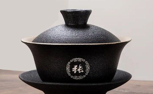 打標(biāo)機(jī)在陶瓷行業(yè)中的應(yīng)用有哪些呢？  第2張